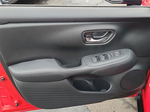 Used 2023 Honda HR-V EX-L image 12