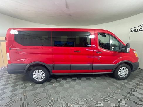Used 2015 Ford Transit 150 XLT image 9