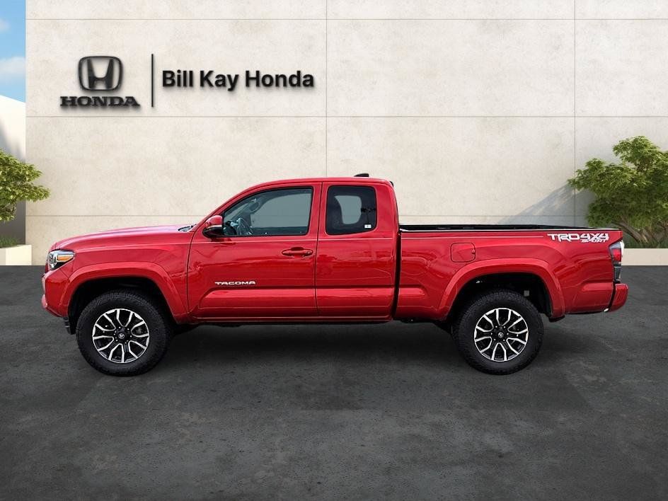 Used 2022 Toyota Tacoma TRD Sport w/ TRD Premium Sport Package AWD/4WD image 7