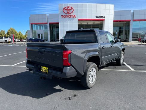 Used 2024 Toyota Tacoma SR5 AWD/4WD image 3