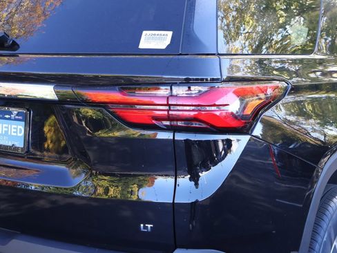 Certified 2023 Chevrolet Traverse LT image 9