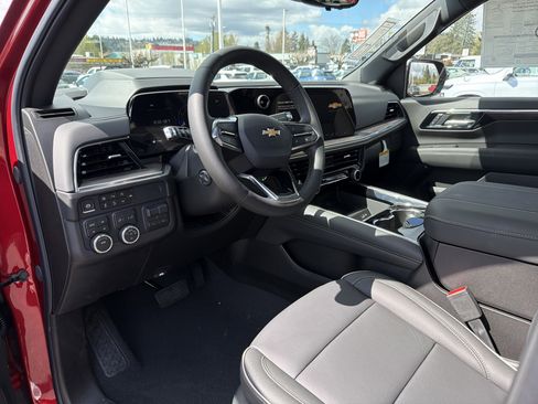 New 2026 Chevrolet Suburban Premier image 12