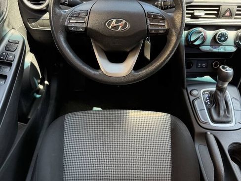 Used 2019 Hyundai Kona SE FWD image 11