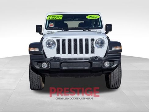 Used 2023 Jeep Wrangler Sport image 3