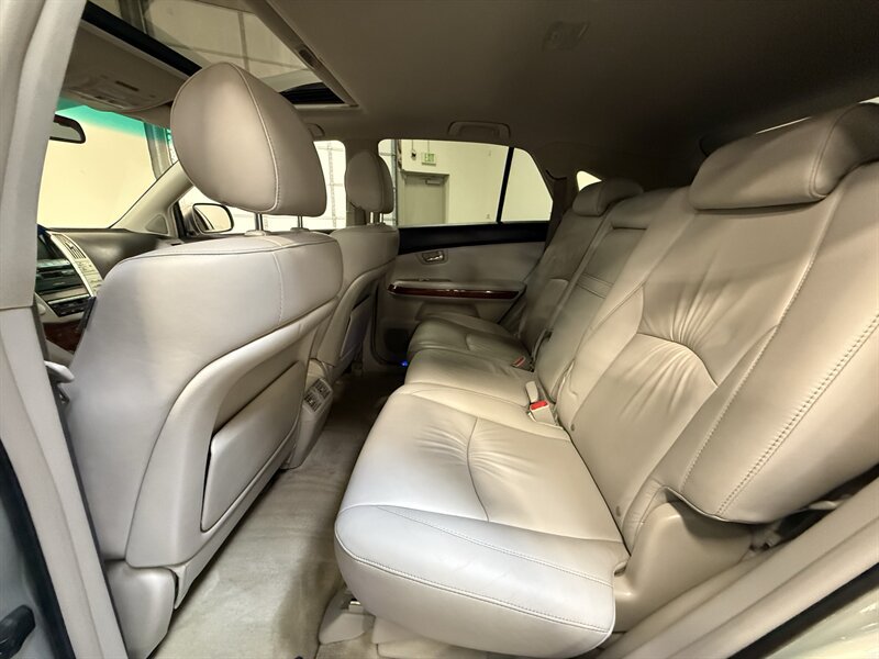 Used 2008 Lexus RX 400h AWD w/ Premium Plus Pkg image 32