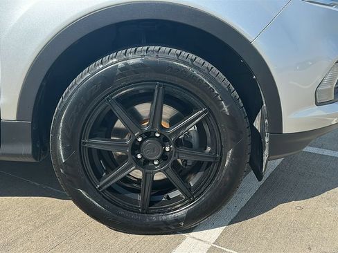 Used 2018 Ford Escape SE w/ SE Sync 3 Package FWD image 15