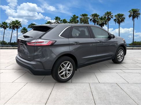 Certified 2023 Ford Edge SEL image 8