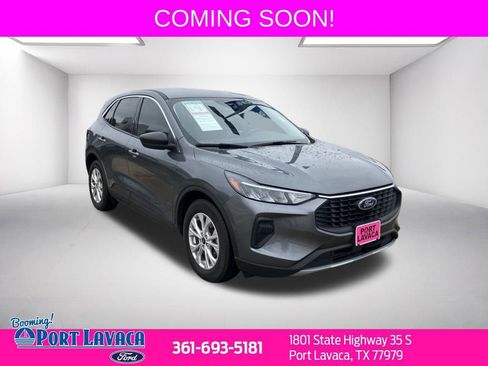 Used 2023 Ford Escape Active image 1