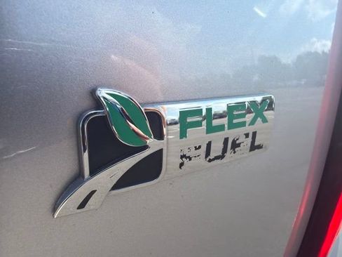 Used 2011 Ford Expedition XLT AWD/4WD image 9