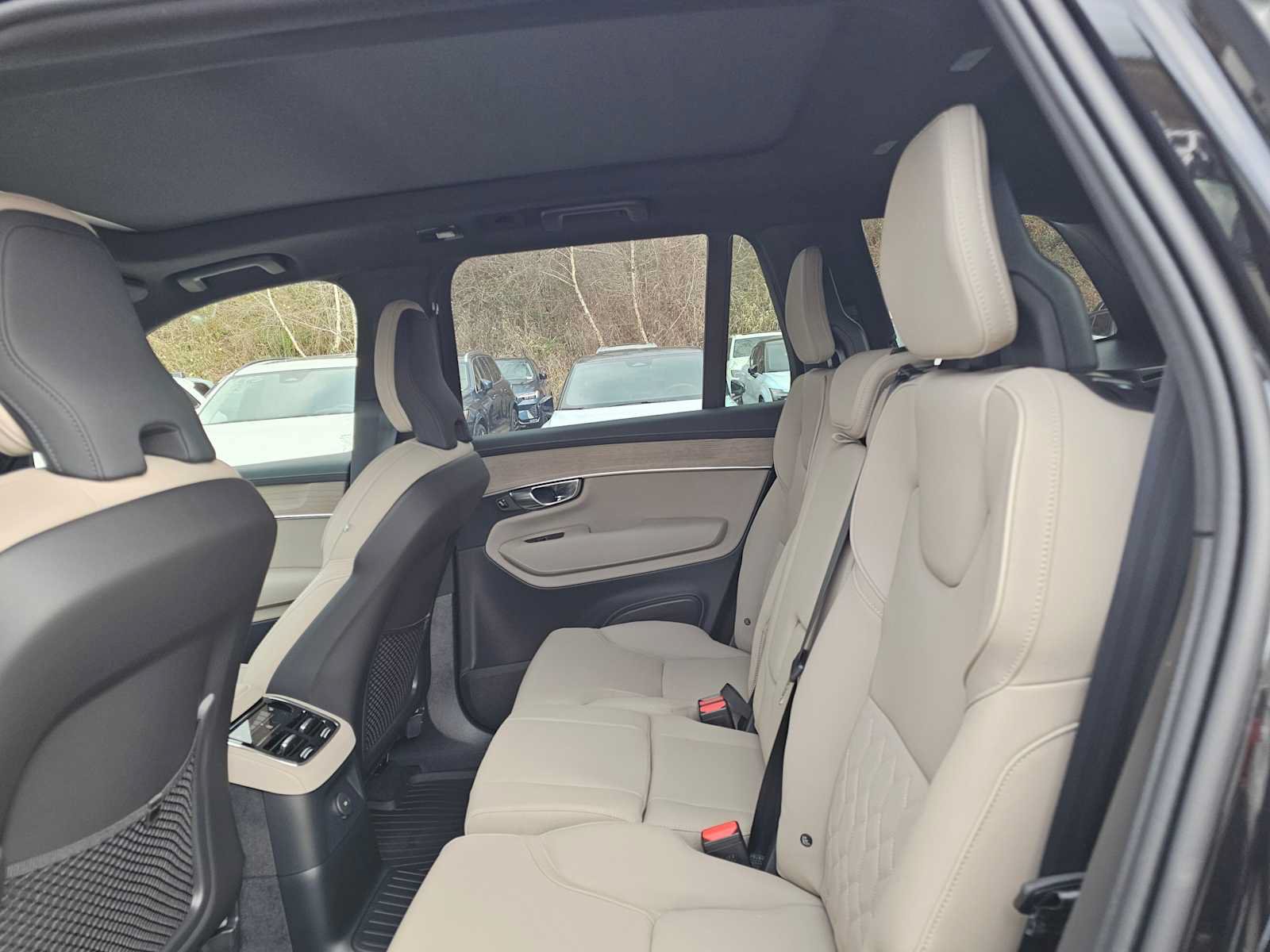 New 2026 Volvo XC90 T8 Plus w/ Protection Package AWD/4WD image 20