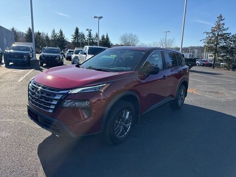 Certified 2025 Nissan Rogue S image 3