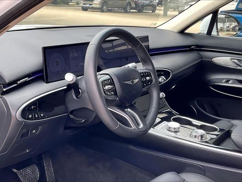 Used 2026 Genesis GV70 2.5T image 16