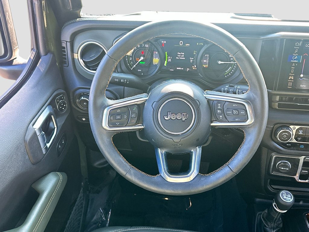 Used 2024 Jeep Wrangler High Altitude AWD/4WD image 24