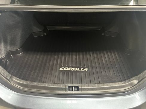 Used 2019 Toyota Corolla LE FWD image 12