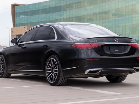Used 2024 Mercedes-Benz S 580 4MATIC Sedan image 4