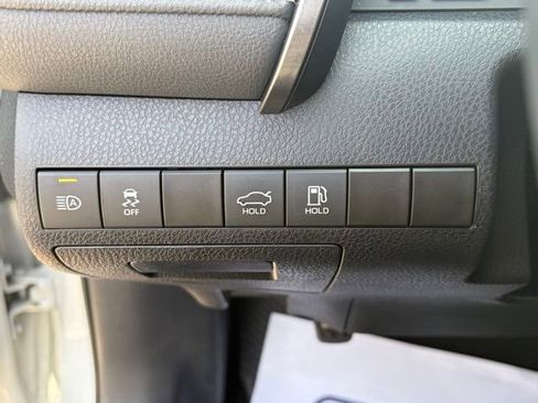 Used 2023 Toyota Camry SE image 26