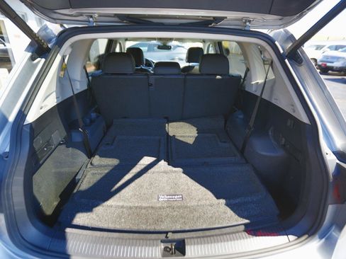 Used 2022 Volkswagen Tiguan SE FWD image 15
