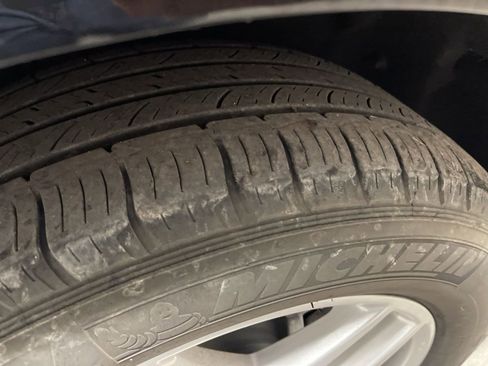 Used 2024 Ford Edge SEL image 43