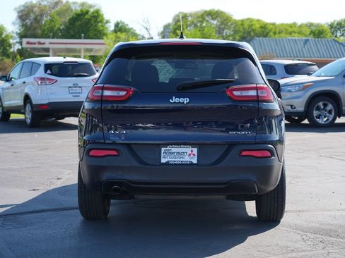 Used 2016 Jeep Cherokee Sport AWD/4WD image 2