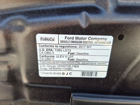Used 2017 Ford Explorer XLT w/ Equipment Group 202A FWD image 26