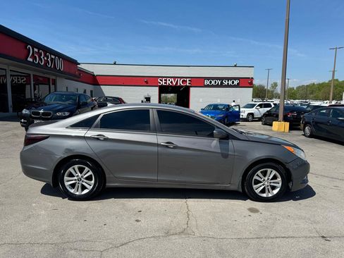 Used 2013 Hyundai Sonata GLS w/ Popular Equipment Pkg image 2