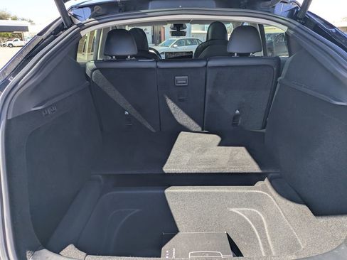 Used 2025 Tesla Model Y Long Range image 12