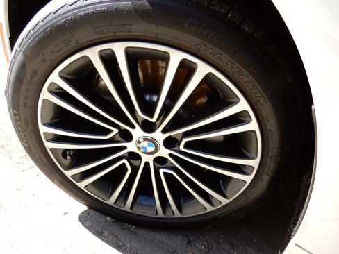 Used 2020 BMW 530i xDrive w/ Convenience Package image 27