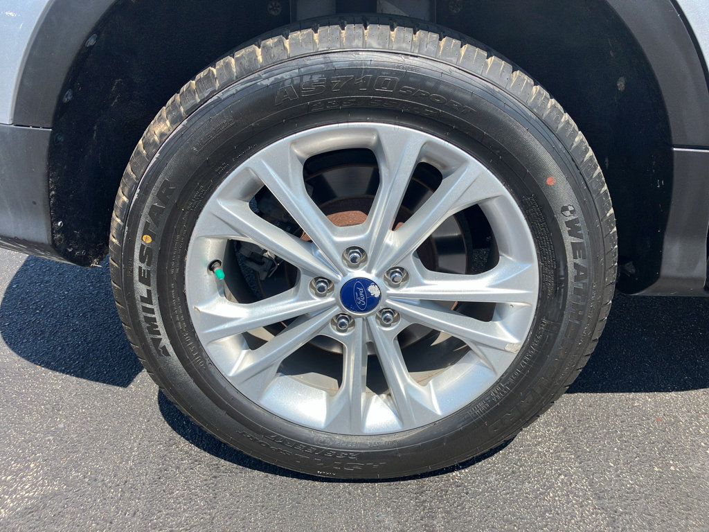 Used 2018 Ford Escape SE FWD image 9