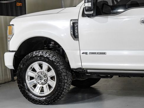Used 2021 Ford F250 Platinum w/ FX4 Off-Road Package image 12