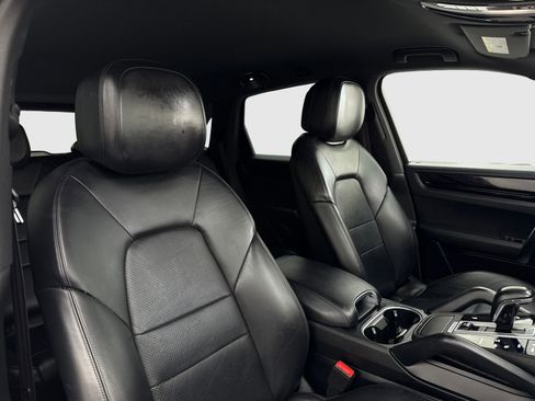 Used 2019 Porsche Cayenne AWD/4WD image 42