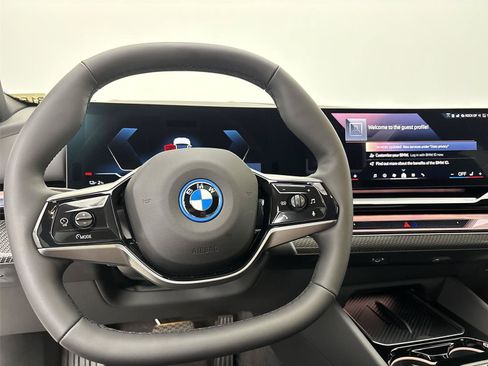 New 2026 BMW i5 eDrive40 AWD/4WD image 22