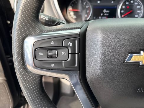 Used 2025 Chevrolet Blazer LT image 25