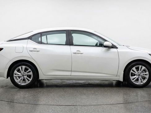 Used 2025 Nissan Sentra S image 11