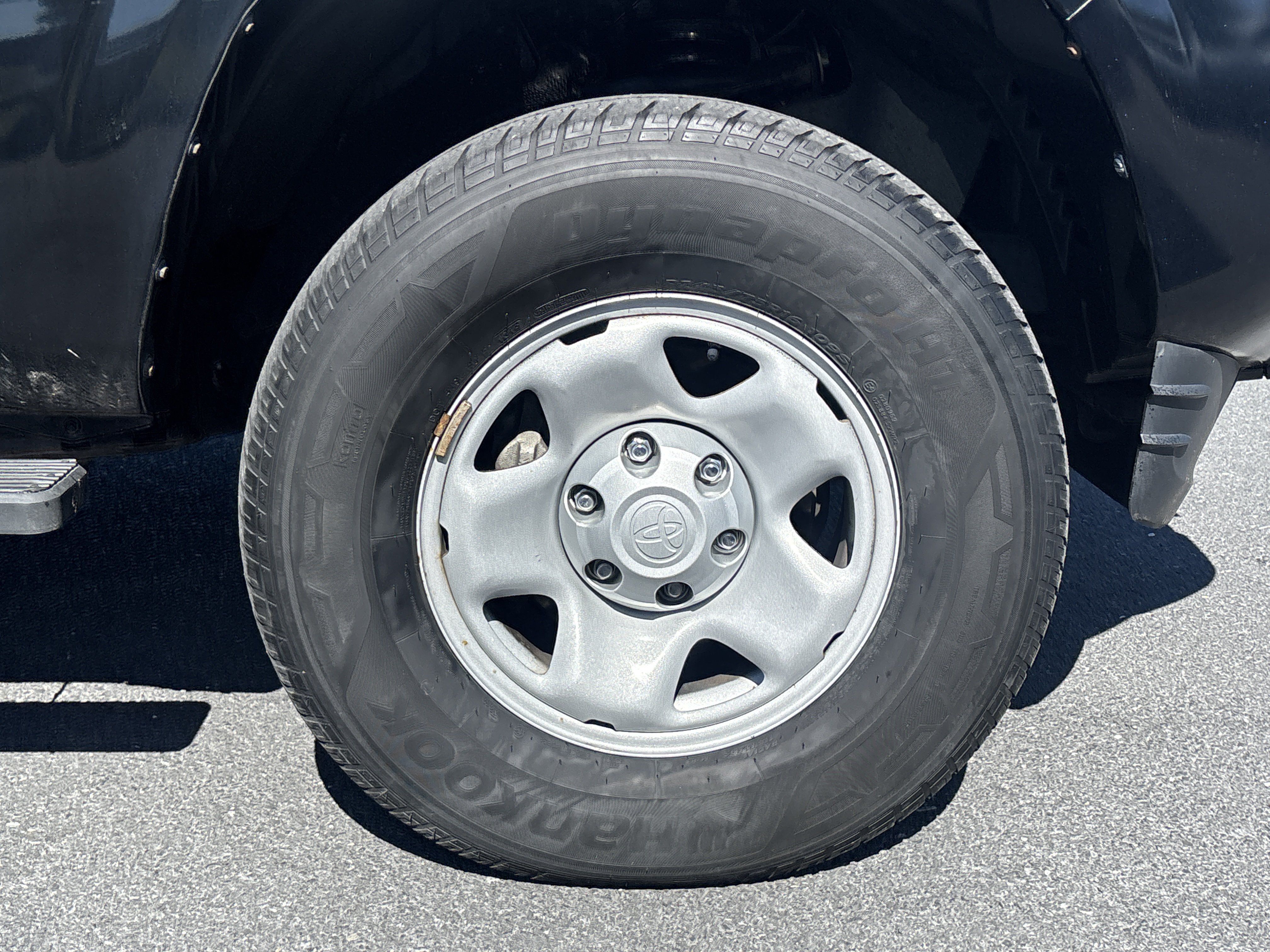 Used 2019 Toyota Tacoma SR w/ SR Convenience Package AWD/4WD image 22