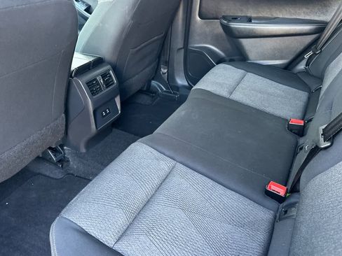 Certified 2025 Nissan Rogue SV image 5