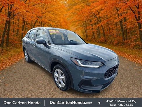 Used 2025 Honda HR-V LX image 1