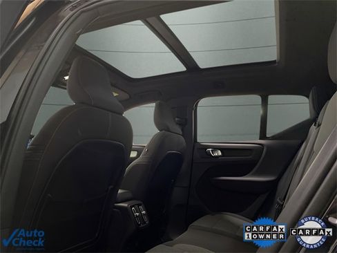 Used 2025 Volvo XC40 B5 Core image 20