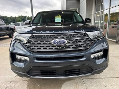 Certified 2024 Ford Explorer XLT w/ Equipment Group 202A AWD/4WD image 11