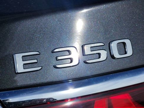 Used 2026 Mercedes-Benz E 350 4MATIC Sedan image 17