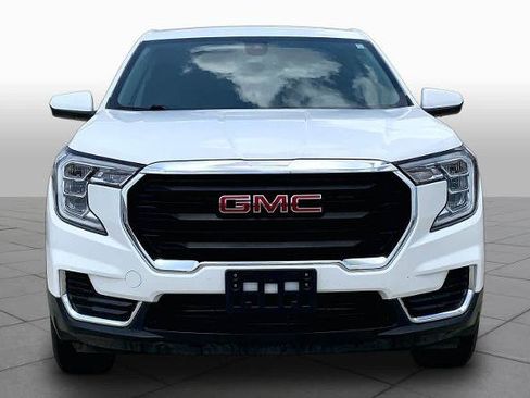Used 2024 GMC Terrain SLE AWD/4WD image 4