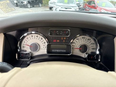 Used 2013 Ford Expedition XLT image 34