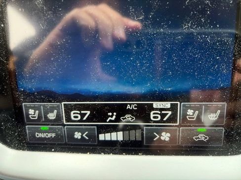 Used 2023 Subaru Outback Touring XT AWD/4WD image 10