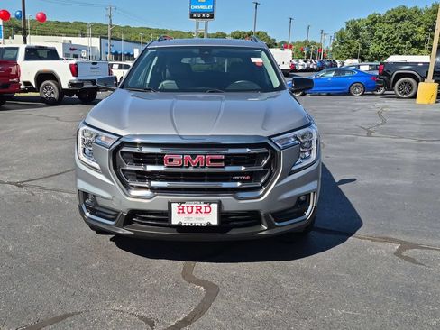 Used 2023 GMC Terrain AT4 AWD/4WD image 9