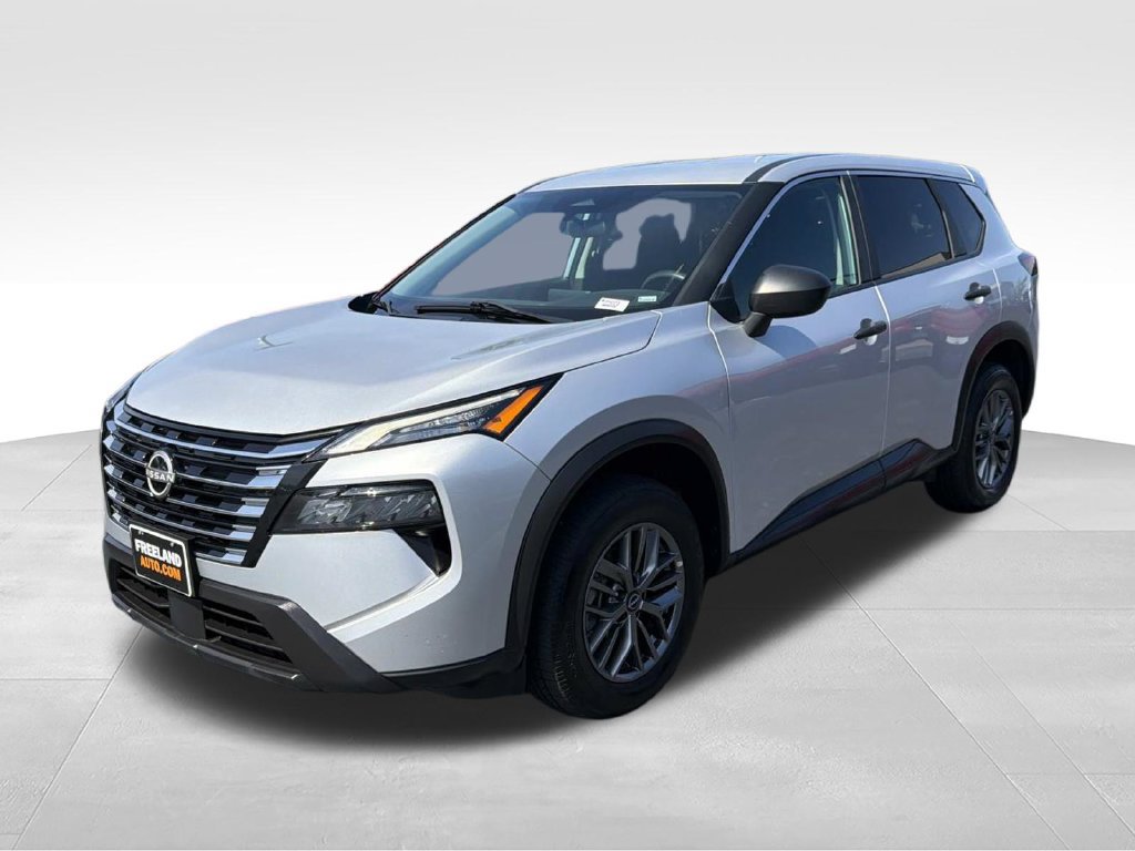 Used 2024 Nissan Rogue S AWD/4WD image 7