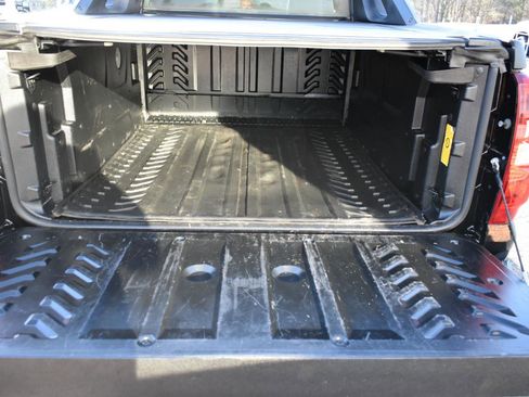 Used 2009 Chevrolet Avalanche LTZ image 47