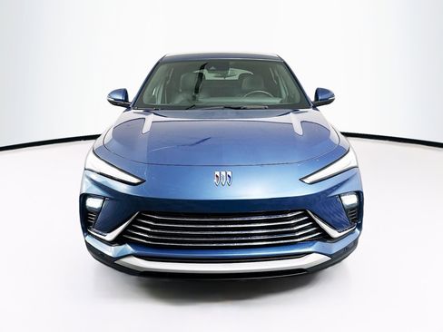 Used 2024 Buick Envista Preferred w/ Convenience I Package image 2