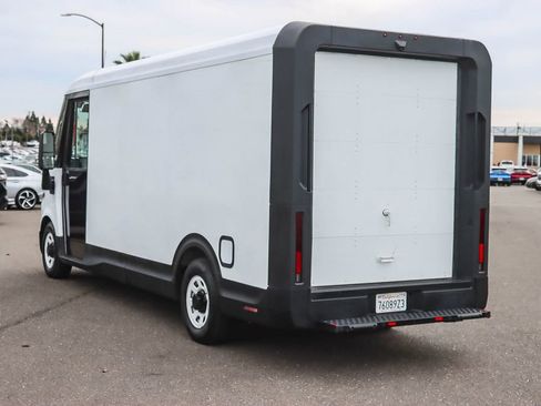 Used 2023 Chevrolet Brightdrop 600 w/ Active Safety Package 2 image 2