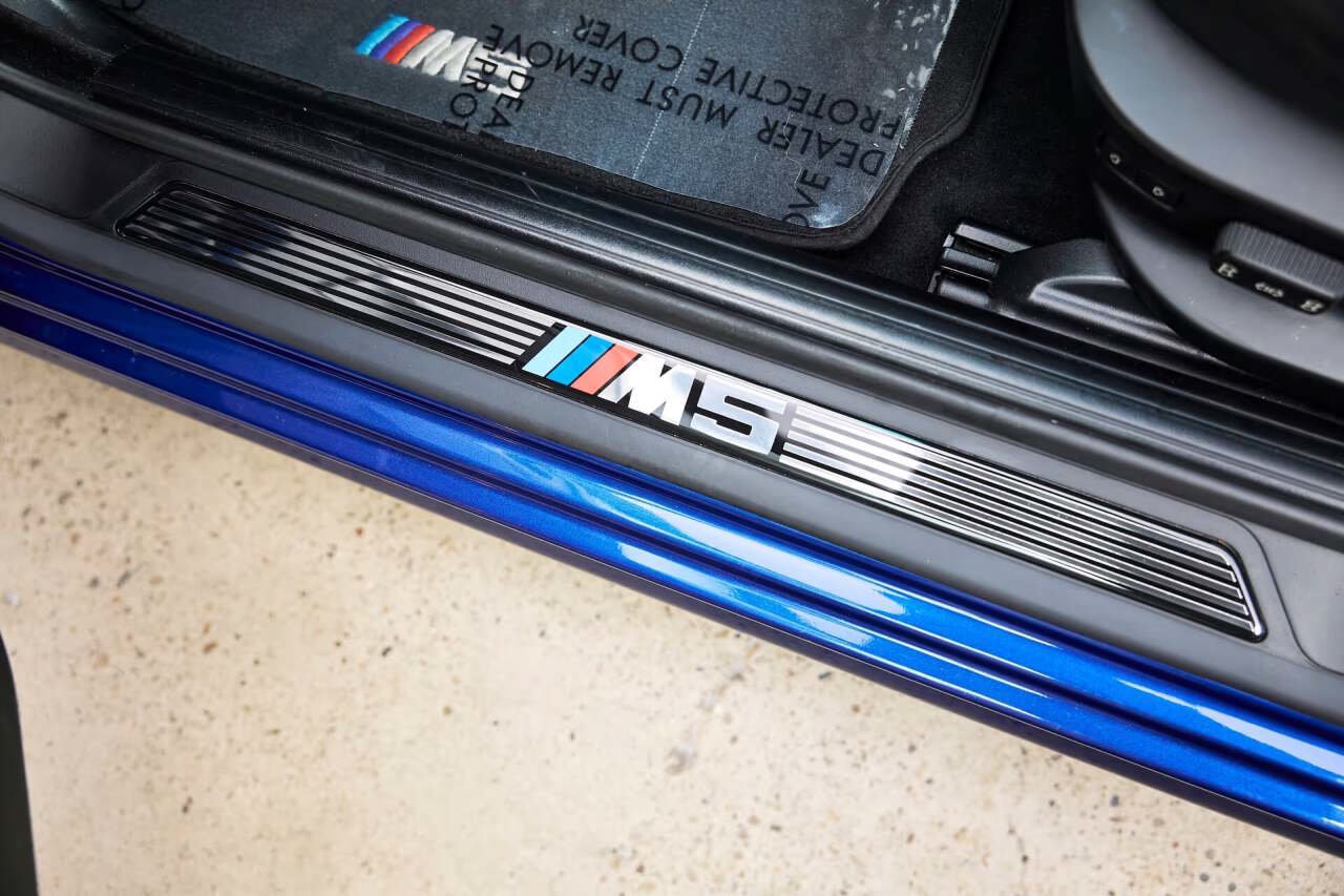 Used 2002 BMW M5 RWD image 80