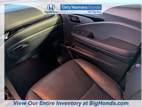 Certified 2025 Honda Passport Black Edition image 18