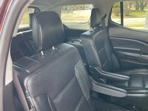 Used 2017 GMC Acadia SLT image 36